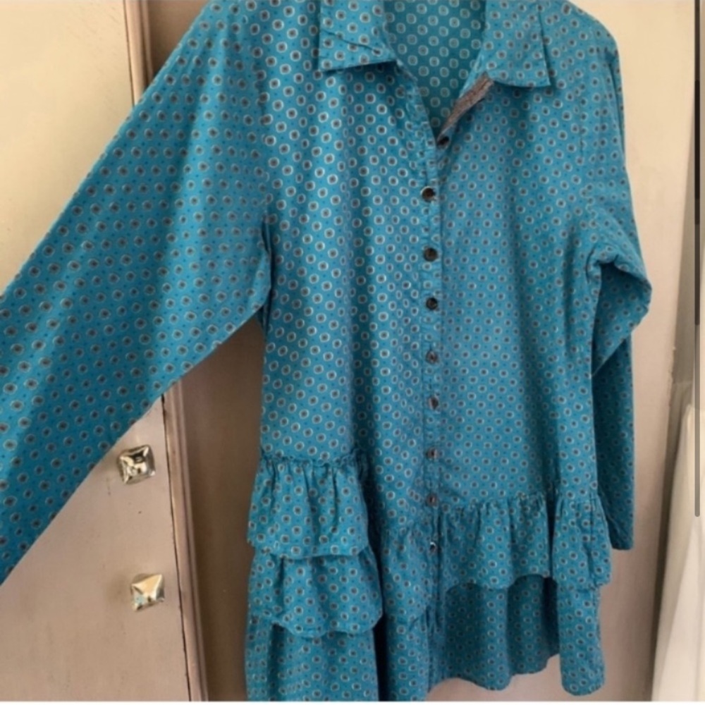 Tulip Button Front Ruffle Tunic - Picture 2 of 6